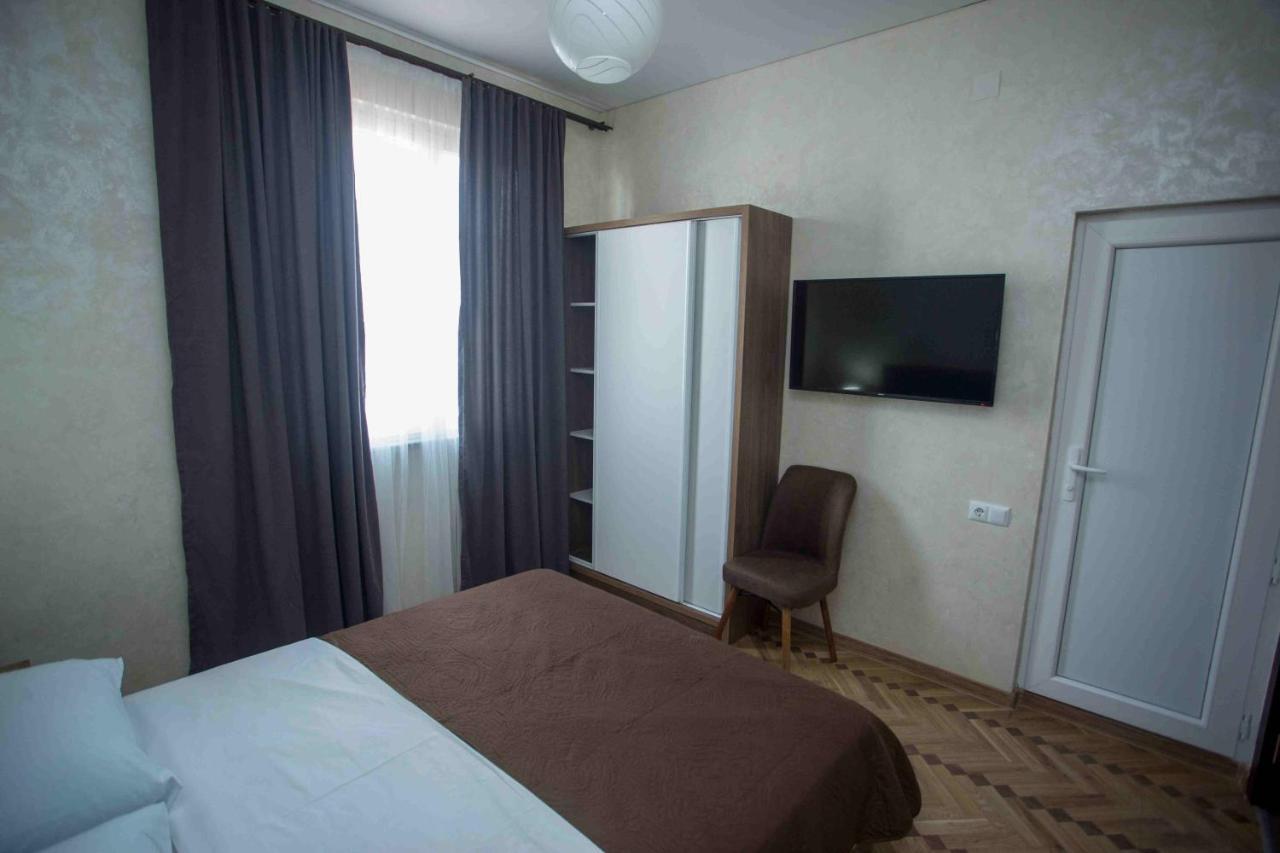 Hotel Lord باتومي المظهر الخارجي الصورة
