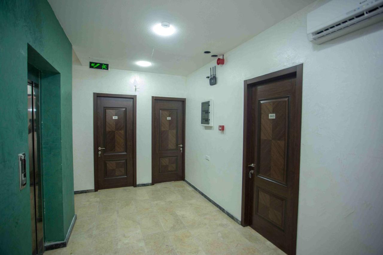 Hotel Lord باتومي المظهر الخارجي الصورة