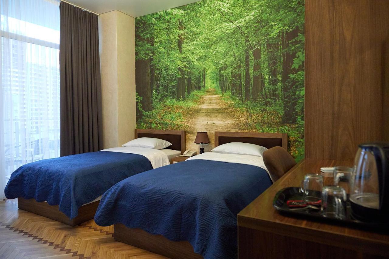 Hotel Lord باتومي المظهر الخارجي الصورة