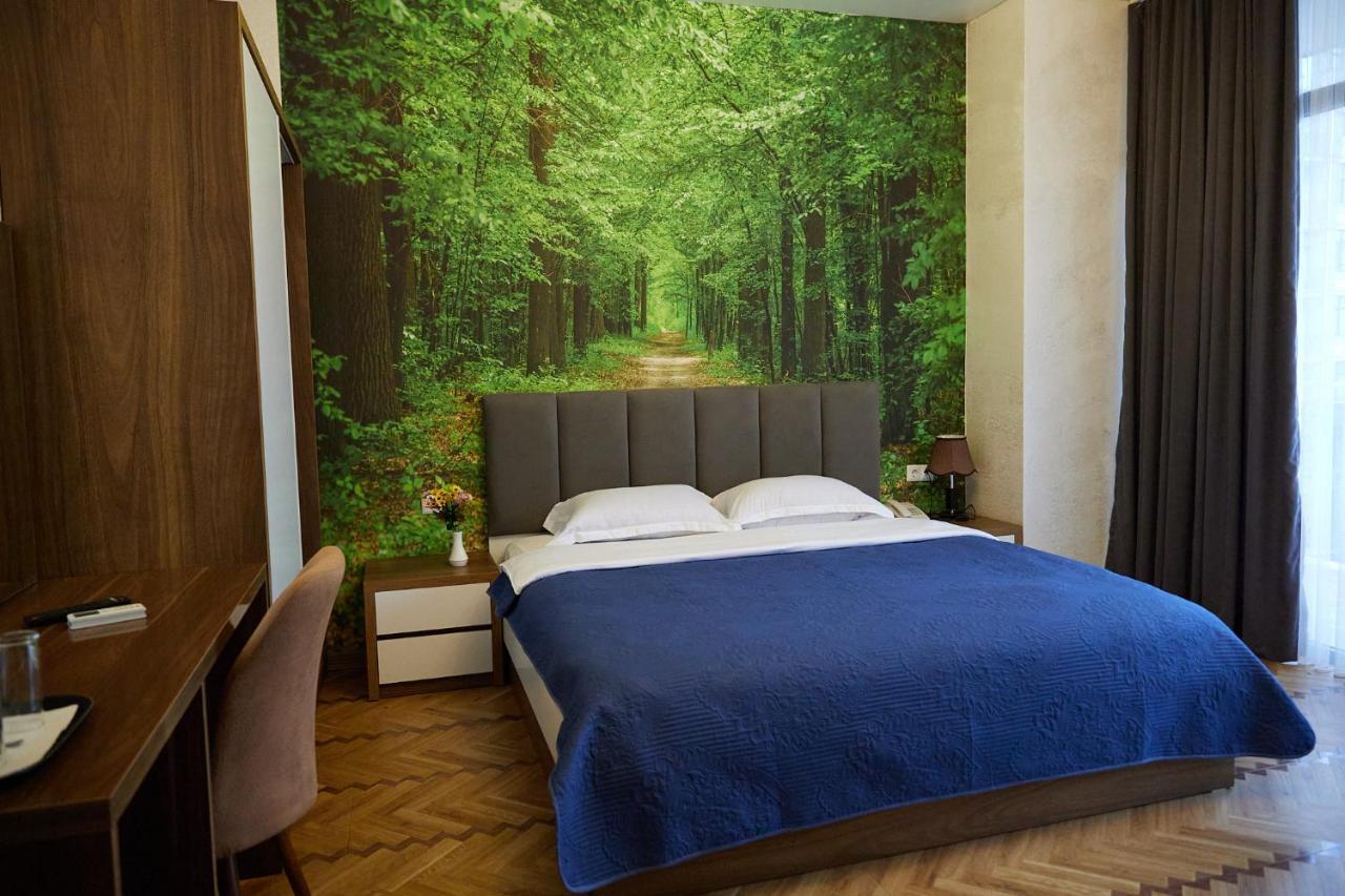 Hotel Lord باتومي المظهر الخارجي الصورة